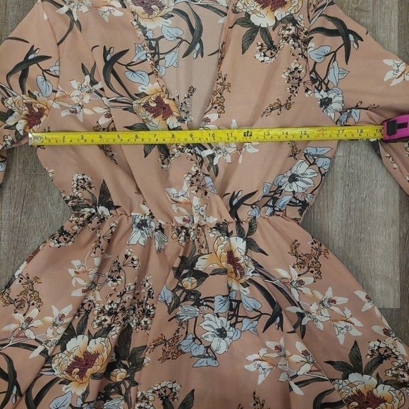 Shien floral print V-neck bell sleeve blouse or dress size 6 medium - Picture 10 of 13